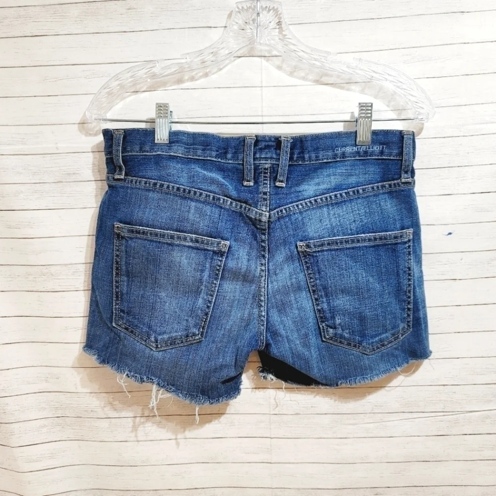 CURRENT/ELLIOTT THE BOYFRIEND SHORT IN LOVED MEDIUM WASH, SZ 24/0